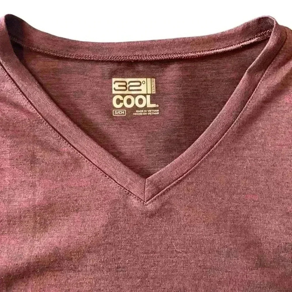 32 Degree Cool Top Sweatshirt Dark Red/Burgundy V-neck Short Sleeve Size S/CH - Picture 10 of 13